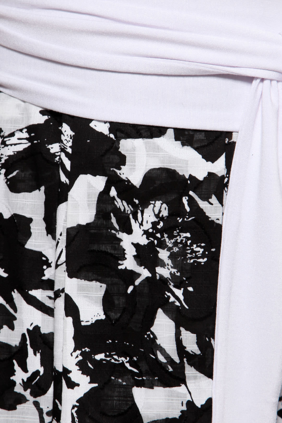 Фото товара 7900, черно белое платье в пол